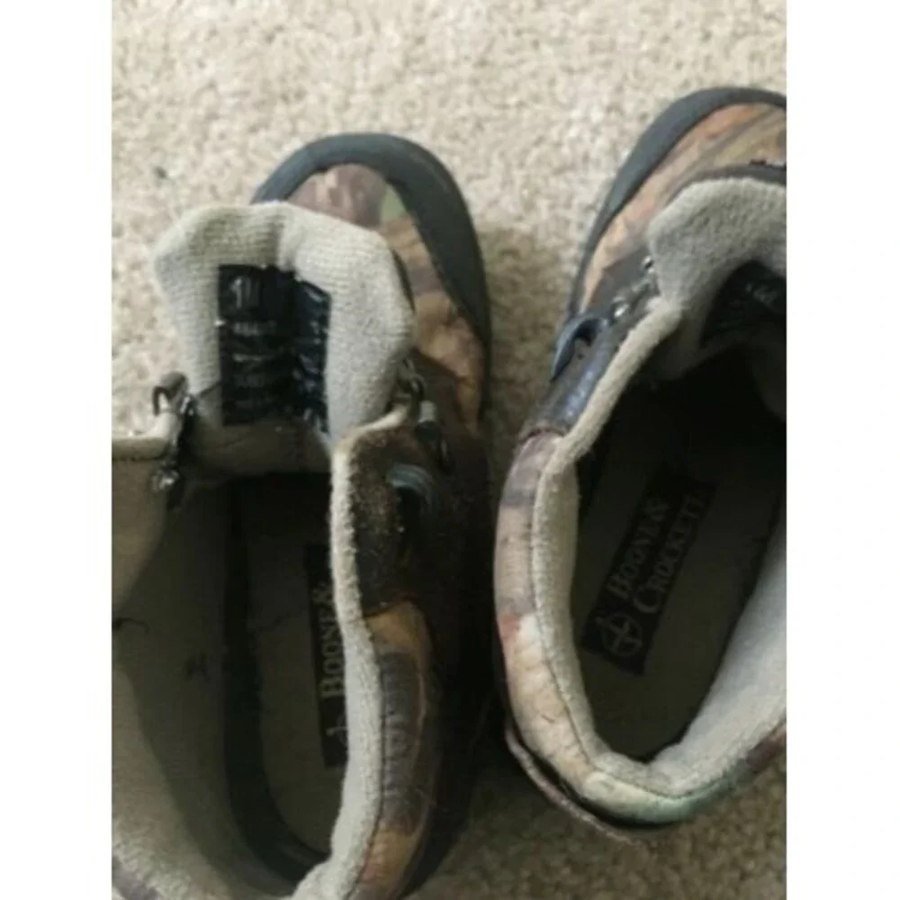Boone & Crockett Boys Hiking Boots. Thermolite Weatherproof Size 1M Multicolor